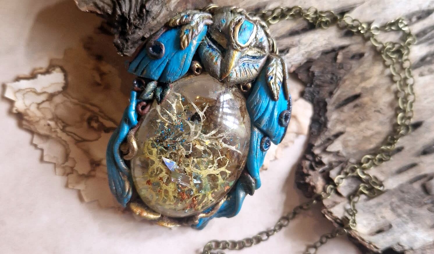Pendant-blue2